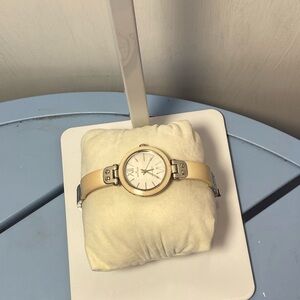 Ann Klein Women's Analog Wristwatch White Dial Curved Bracelet